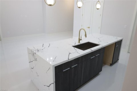 Купить виллу или дом в Лихай-Эйкерс, Флорида 4 комнаты, 151.34м2, № 2147878 - фото 1