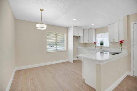 Casa en venta en Orlando, Florida, 3 dormitorios, 94.76 m2 № 2167490 - foto 4
