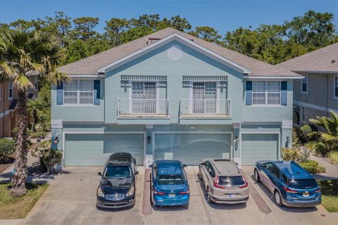 Townhouse in New Port Richey, Florida 3 bedrooms, 156.63 sq.m. № 1616424 - photo 30