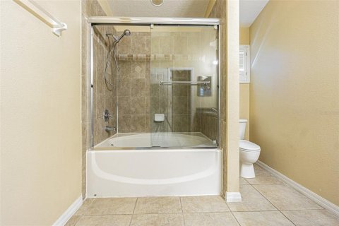 Townhouse in New Port Richey, Florida 3 bedrooms, 156.63 sq.m. № 1616424 - photo 16