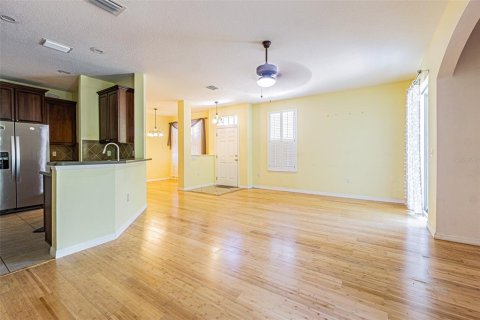 Townhouse in New Port Richey, Florida 3 bedrooms, 156.63 sq.m. № 1616424 - photo 3