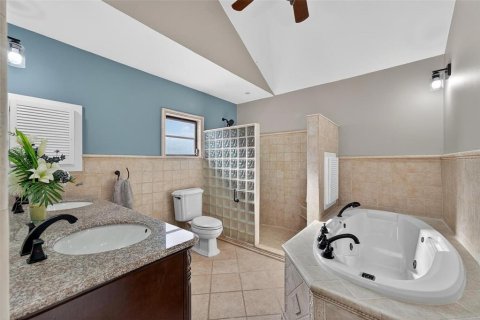 Casa en venta en Leesburg, Florida, 4 dormitorios, 221.2 m2 № 1778153 - foto 7