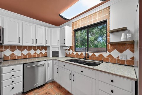 Villa ou maison à vendre à Leesburg, Floride: 4 chambres, 221.2 m2 № 1778153 - photo 17
