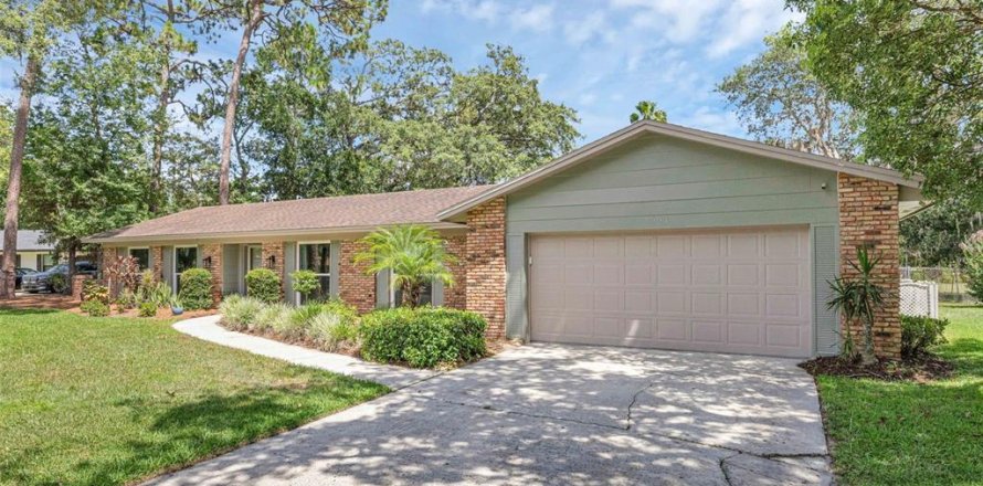 Villa ou maison à Longwood, Floride 4 chambres, 264.03 m2 № 1805083