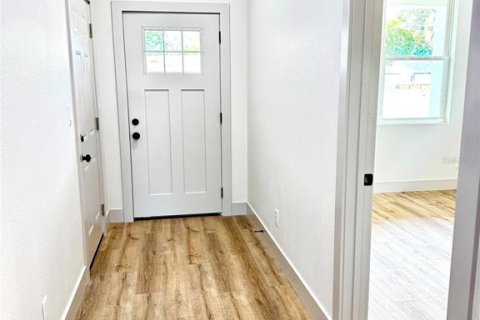 Commercial property in Ocala, Florida 4 bedrooms, 206.06 sq.m. № 2222613 - photo 10