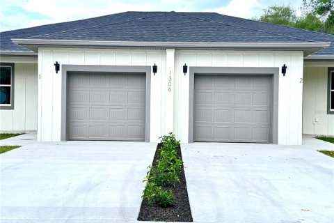 Commercial property in Ocala, Florida 4 bedrooms, 206.06 sq.m. № 2222613 - photo 2