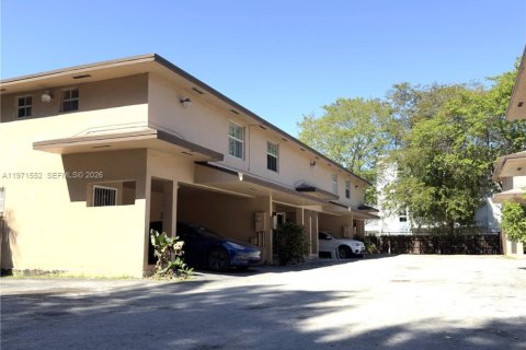 Townhouse in North Miami, Florida 3 bedrooms, 126.35 sq.m. № 2040919 - photo 26