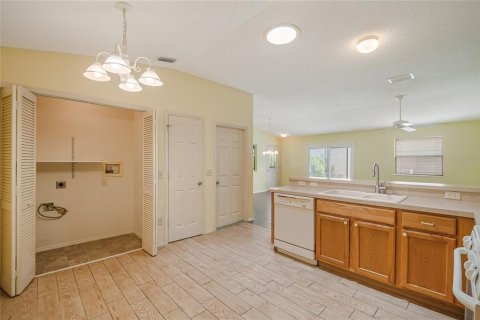 Villa ou maison à louer à The Villages, Floride: 2 chambres, 107.4 m2 № 2098250 - photo 17
