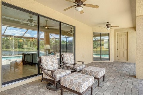 House in LAKEWOOD NATIONAL in Lakewood Ranch, Florida 2 bedrooms, 171.87 sq.m. № 1651475 - photo 29