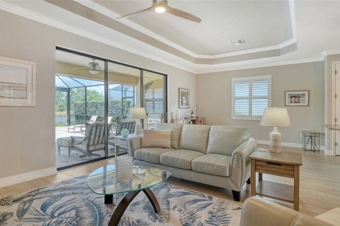 House in LAKEWOOD NATIONAL in Lakewood Ranch, Florida 2 bedrooms, 171.87 sq.m. № 1651475 - photo 10