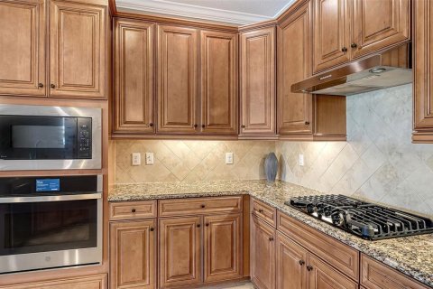 House in LAKEWOOD NATIONAL in Lakewood Ranch, Florida 2 bedrooms, 171.87 sq.m. № 1651475 - photo 14