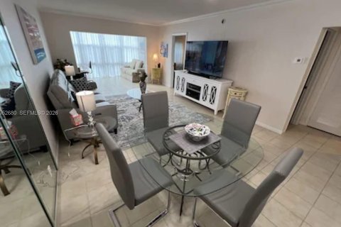 Copropriété à louer à Lauderdale-by-the-Sea, Floride: 2 chambres, 92.9 m2 № 2010039 - photo 15