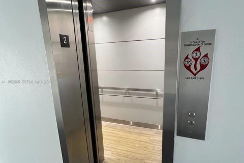 Copropriété à louer à Lauderdale-by-the-Sea, Floride: 2 chambres, 92.9 m2 № 2010039 - photo 23