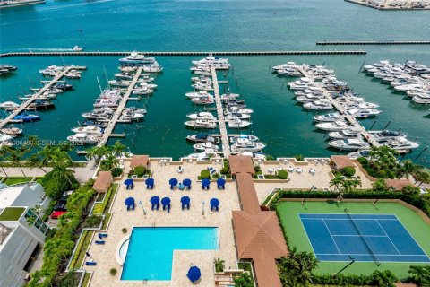 Condominio en Miami Beach, Florida, 2 dormitorios № 2186740