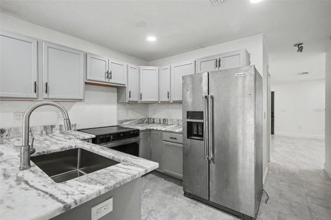 Villa ou maison à louer à Lakeland, Floride: 3 chambres, 115.66 m2 № 2102096 - photo 10