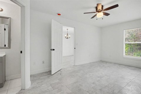 Villa ou maison à louer à Lakeland, Floride: 3 chambres, 115.66 m2 № 2102096 - photo 14