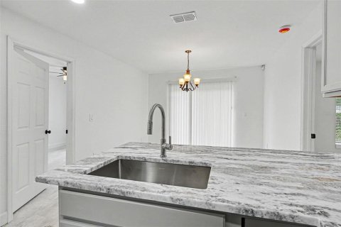Villa ou maison à louer à Lakeland, Floride: 3 chambres, 115.66 m2 № 2102096 - photo 12