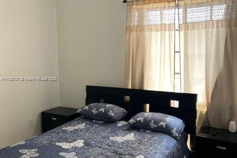 Touwnhouse à vendre à Miami, Floride: 3 chambres, 88.81 m2 № 1701540 - photo 19