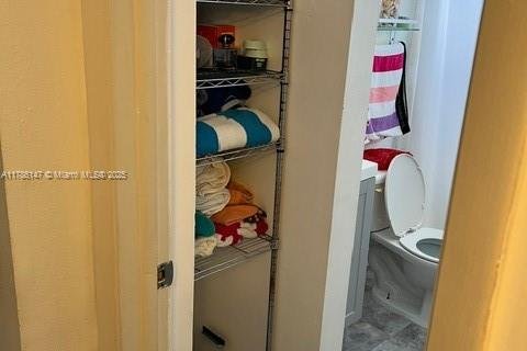 Touwnhouse à vendre à Miami, Floride: 3 chambres, 88.81 m2 № 1701540 - photo 15
