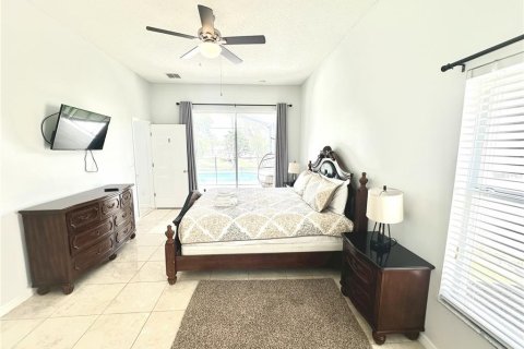 House in Clermont, Florida 8 bedrooms, 292.08 sq.m. № 1898741 - photo 19