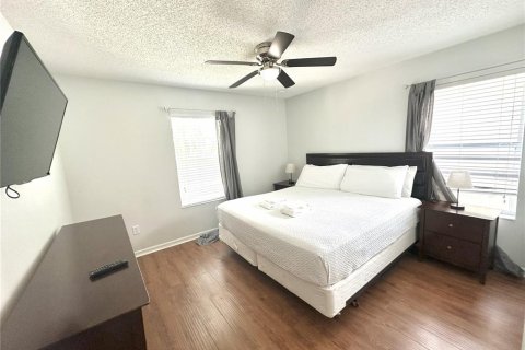 Casa en venta en Clermont, Florida, 8 dormitorios, 292.08 m2 № 1898741 - foto 30