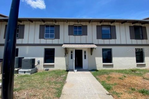 Condo in Treasure Island, Florida, 2 bedrooms № 2150569