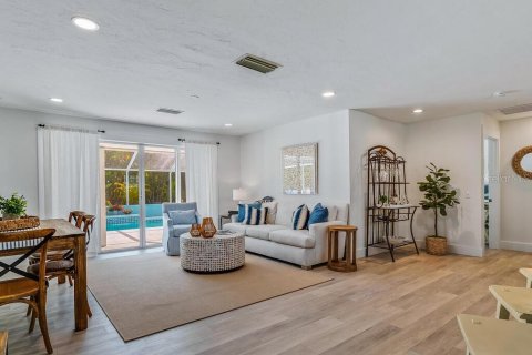 Villa ou maison à vendre à Holmes Beach, Floride: 3 chambres, 138.42 m2 № 1842967 - photo 4