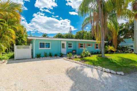 Villa ou maison à vendre à Holmes Beach, Floride: 3 chambres, 138.42 m2 № 1842967 - photo 1