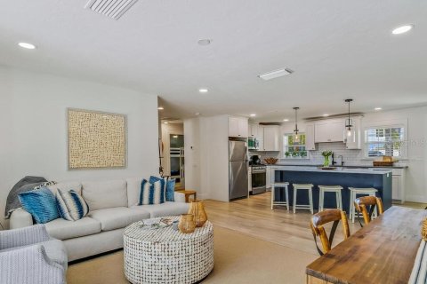 Villa ou maison à vendre à Holmes Beach, Floride: 3 chambres, 138.42 m2 № 1842967 - photo 6