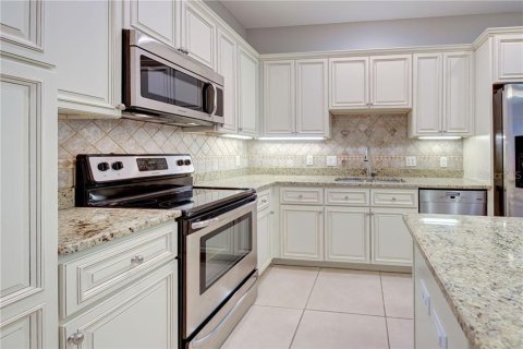 House in Sarasota, Florida 3 bedrooms, 175.03 sq.m. № 2219054 - photo 18