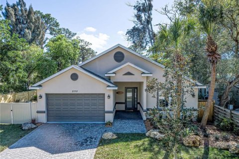 House in Sarasota, Florida 3 bedrooms, 175.03 sq.m. № 2219054