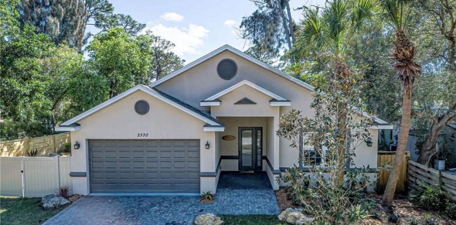 House in Sarasota, Florida 3 bedrooms, 175.03 sq.m. № 2219054
