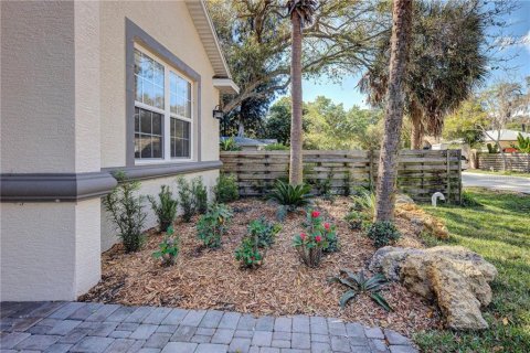 House in Sarasota, Florida 3 bedrooms, 175.03 sq.m. № 2219054 - photo 4
