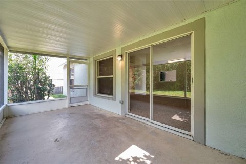 Villa ou maison à vendre à Wesley Chapel, Floride: 3 chambres, 112.78 m2 № 1906297 - photo 7