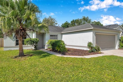 Villa ou maison à vendre à Wesley Chapel, Floride: 3 chambres, 112.78 m2 № 1906297 - photo 3