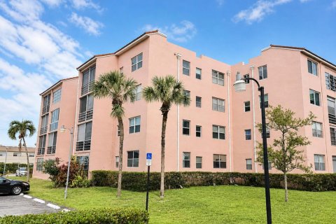 Condo in Lauderdale Lakes, Florida, 1 bedroom № 2183426
