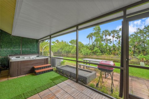 Townhouse in Boca Raton, Florida 2 bedrooms, 103.03 sq.m. № 1950705 - photo 24