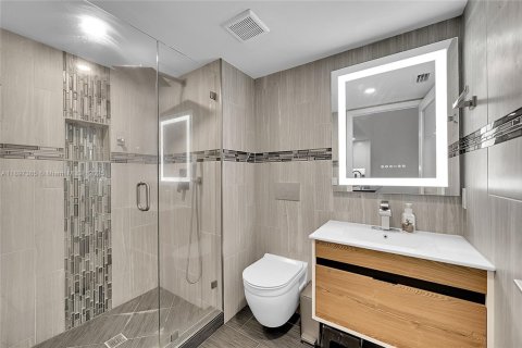 Townhouse in Boca Raton, Florida 2 bedrooms, 103.03 sq.m. № 1950705 - photo 17