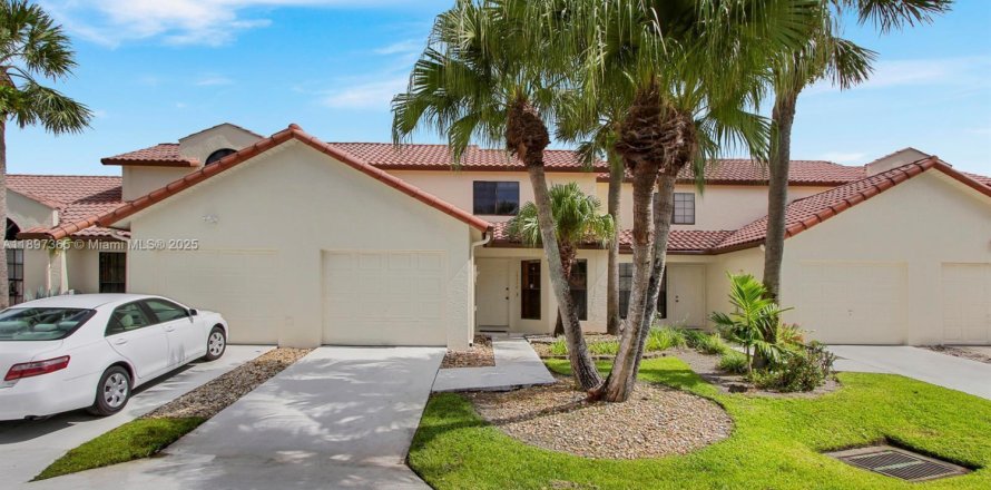 Adosado en Boca Raton, Florida 2 dormitorios, 103.03 m2 № 1950705