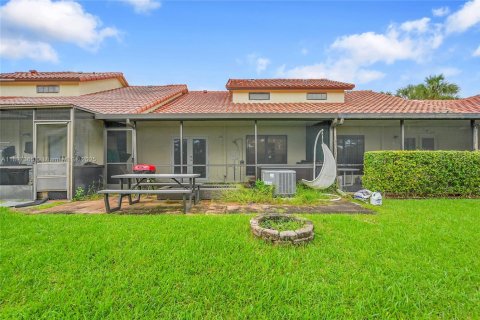 Townhouse in Boca Raton, Florida 2 bedrooms, 103.03 sq.m. № 1950705 - photo 25