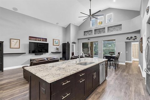 Casa en venta en Trinity, Florida, 4 dormitorios, 246.01 m2 № 1836973 - foto 11