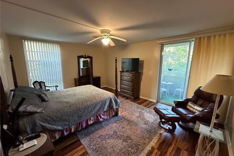 Condominio en venta en Gainesville, Florida, 3 dormitorios, 144.74 m2 № 1580099 - foto 15