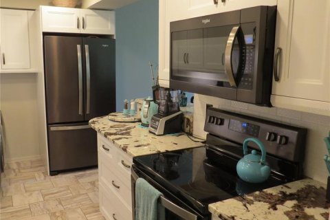 Condominio en venta en Gainesville, Florida, 3 dormitorios, 144.74 m2 № 1580099 - foto 3