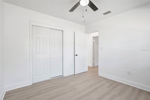 House in Saint Petersburg, Florida 3 bedrooms, 106.74 sq.m. № 2201727 - photo 24
