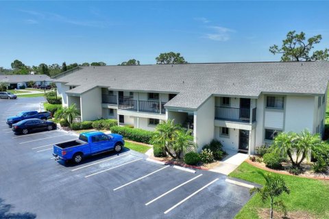 Condo in Sebring, Florida, 2 bedrooms  № 1759500 - photo 4