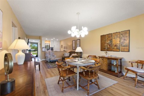 Condo in Sebring, Florida, 2 bedrooms  № 1759500 - photo 19