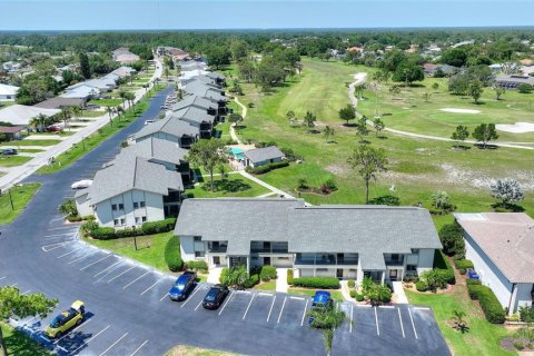 Condo in Sebring, Florida, 2 bedrooms  № 1759500 - photo 5