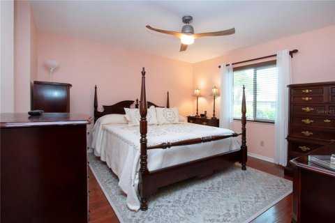 House in Sun City Center, Florida 2 bedrooms, 140.84 sq.m. № 1513471 - photo 20