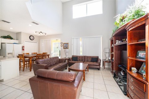 Villa ou maison à vendre à Kissimmee, Floride: 7 chambres, 267.65 m2 № 2196830 - photo 26