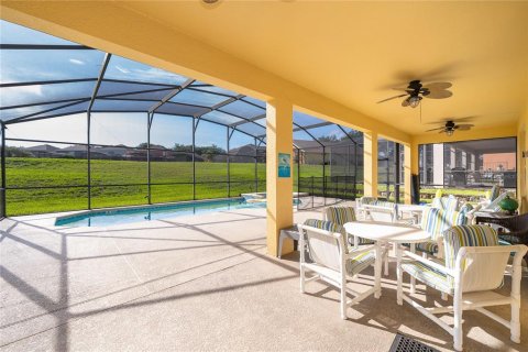 Villa ou maison à vendre à Kissimmee, Floride: 7 chambres, 267.65 m2 № 2196830 - photo 19